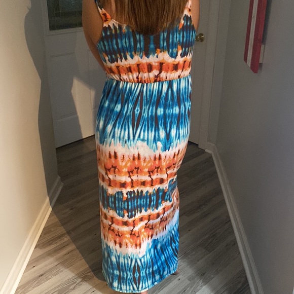 Maxi dress Size M - Picture 2 of 2